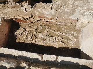 Ascoli - Dagli scavi in piazza Arringo emergono tombe longobarde e resti romani